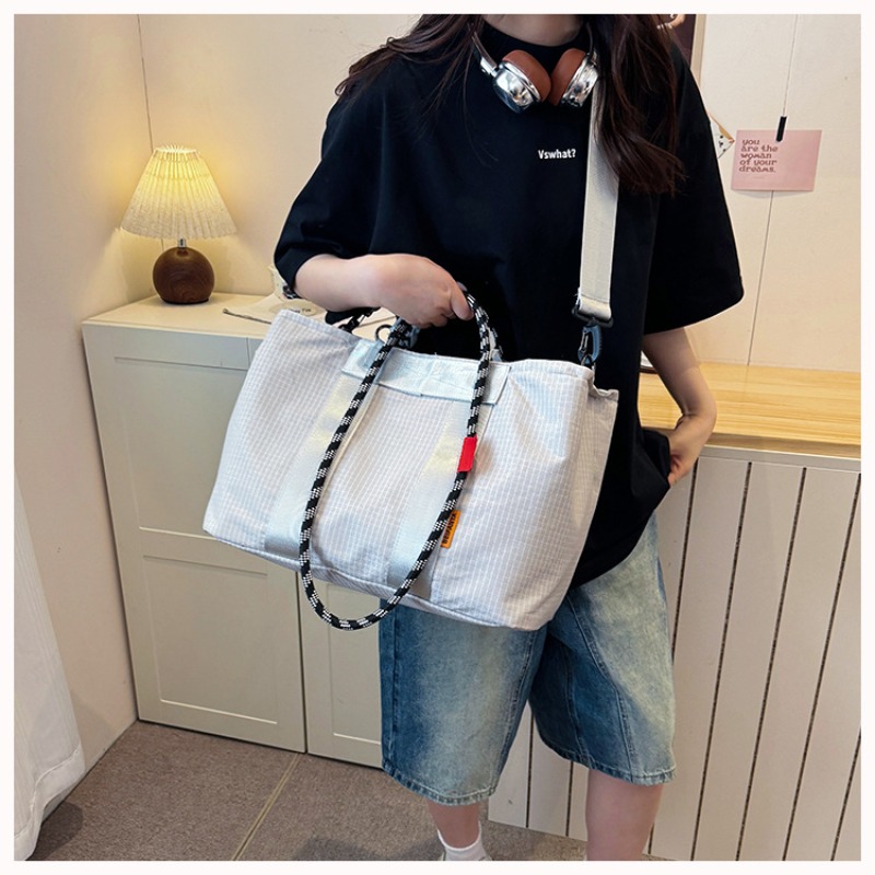 Nylon Messenger Bag Versatile  - Dry Bag Roll Top reseña y precio